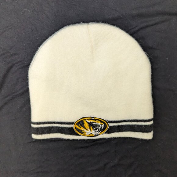 University of Missouri (Mizzou) Beanie and Gloves - Picture 11 of 14